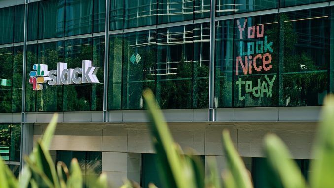 El cierre de Future Forum confirma el cambio en Salesforce:  del teletrabajo a la vuelta a la oficina y los despidos masivos