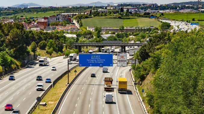 La OCU ha identificado los «agujeros negros» de las carreteras españolas (y están bastante transitados)